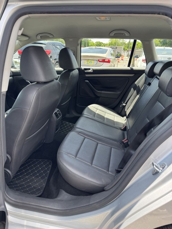 2009 Volkswagen Jetta Image 16