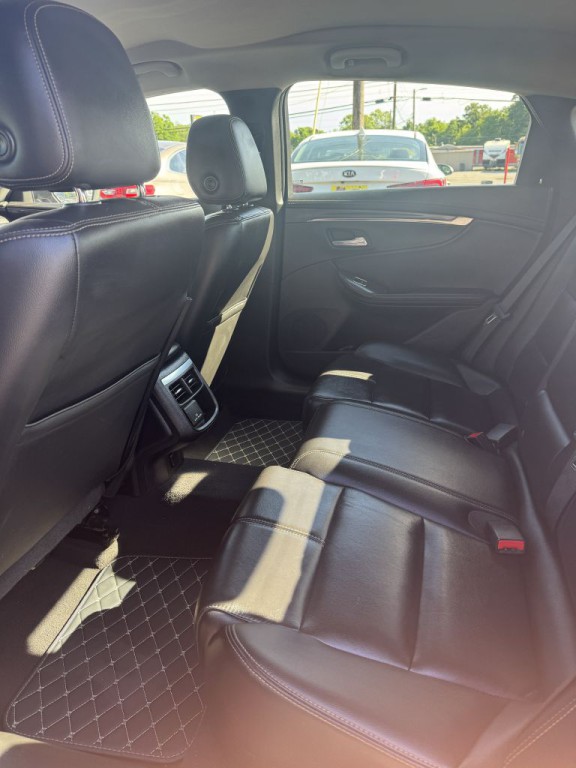 2016 Chevrolet Impala Image 16