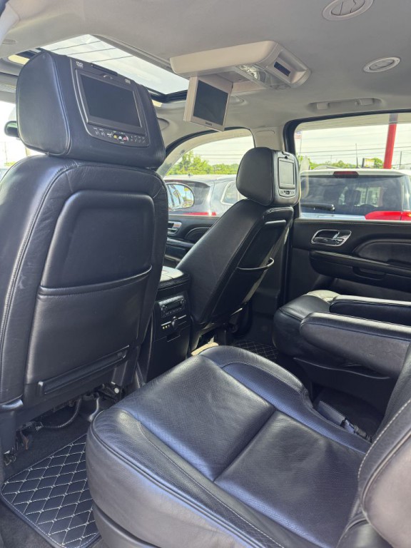 2013 Cadillac Escalade Image 20