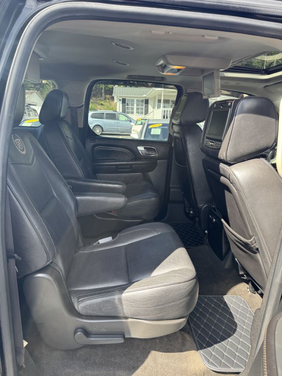 2013 Cadillac Escalade Image 23