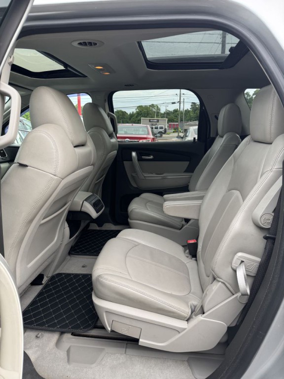 2012 GMC Acadia Image 16