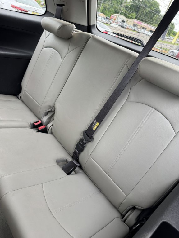 2012 GMC Acadia Image 19