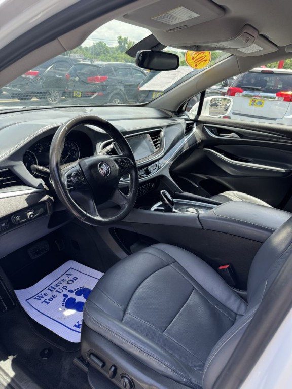 2020 Buick Enclave Image 9
