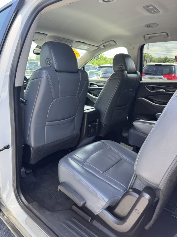 2020 Buick Enclave Image 18