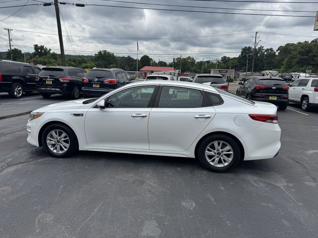 2017 Kia Optima Image 7