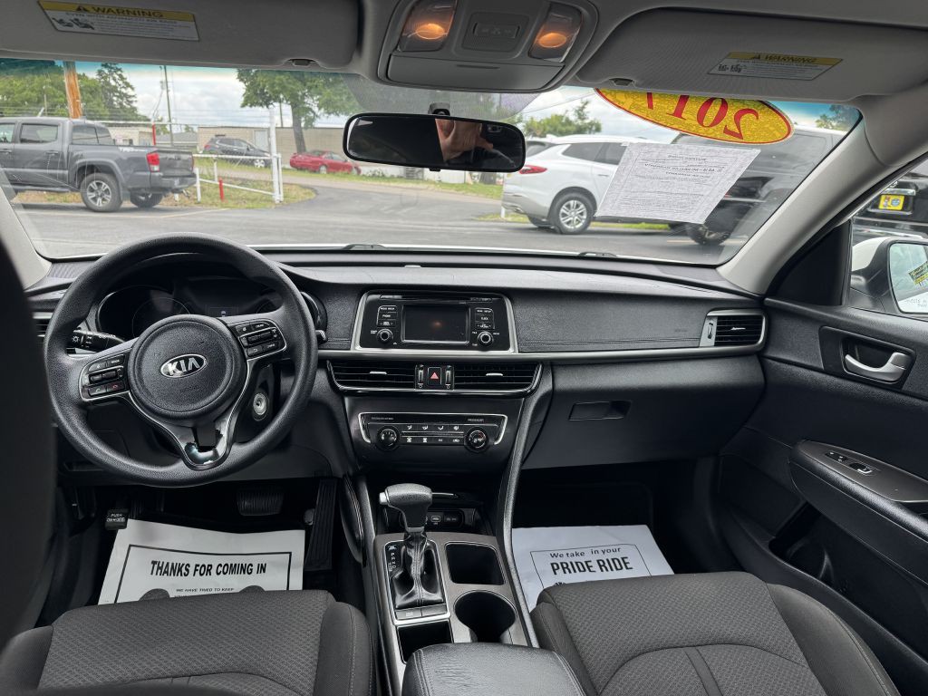 2017 Kia Optima Image 12