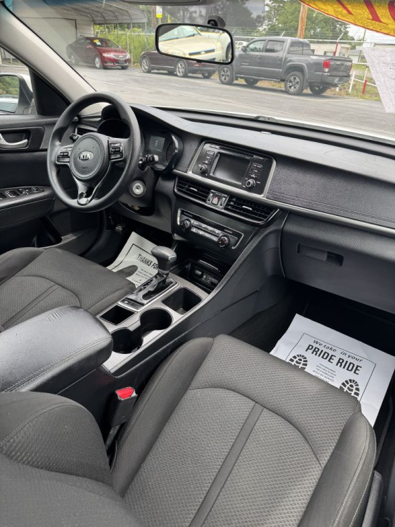 2017 Kia Optima Image 21