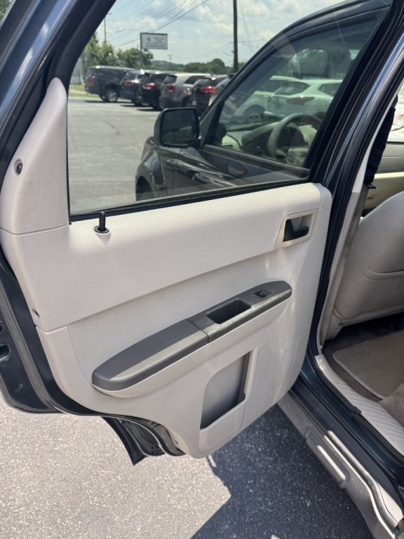 2008 Ford Escape Image 17