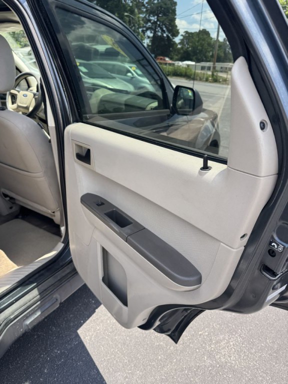 2008 Ford Escape Image 21