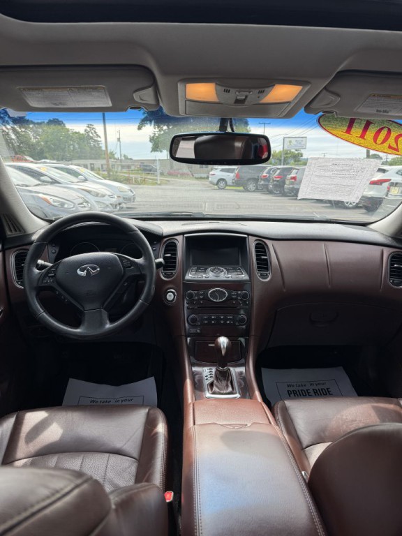 2011 INFINITI EX35 Image 15