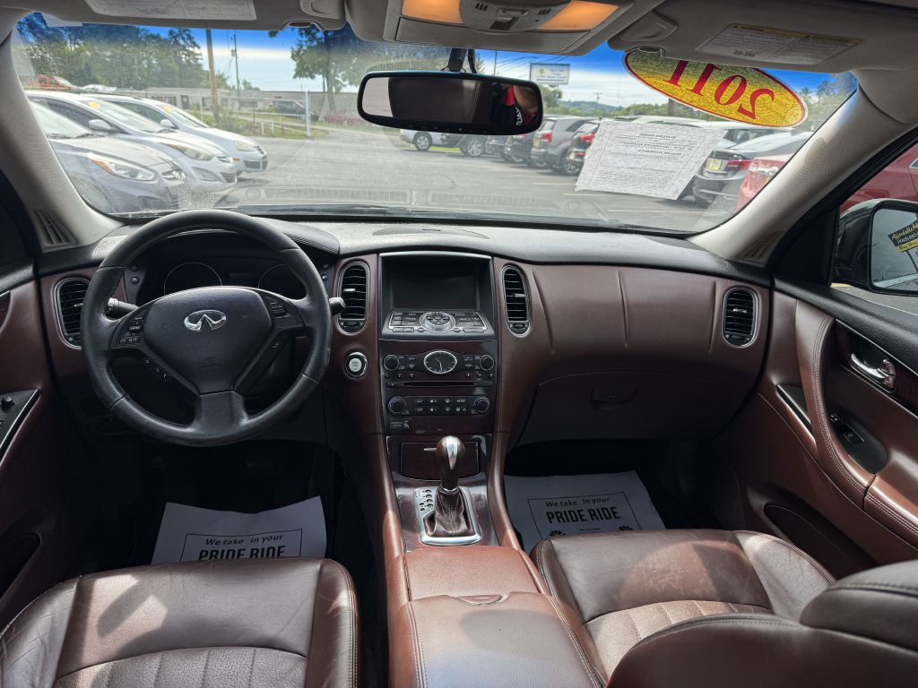 2011 INFINITI EX35 Image 16
