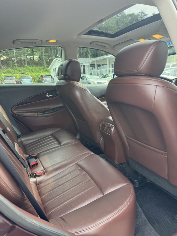 2011 INFINITI EX35 Image 24