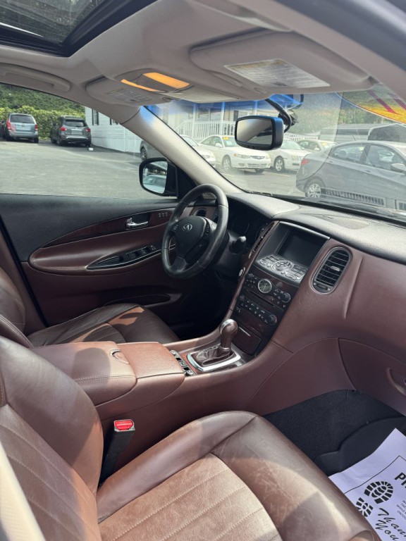 2011 INFINITI EX35 Image 25