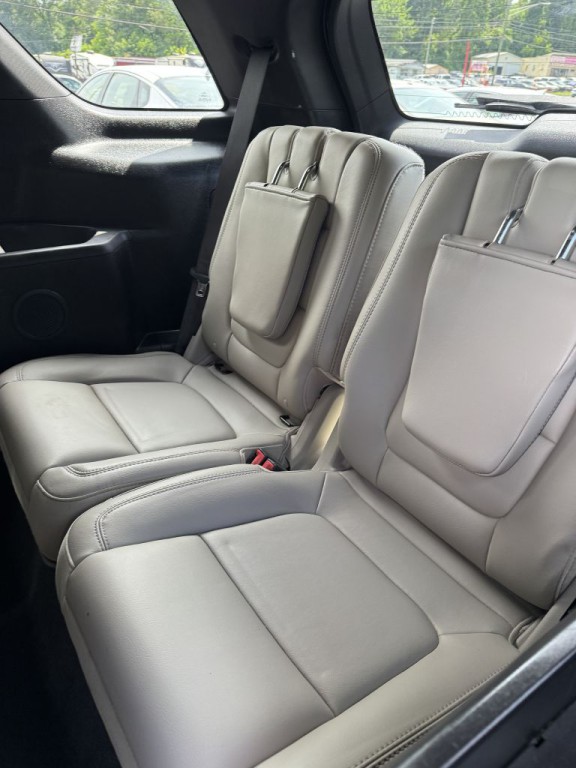 2011 Ford Explorer Image 19