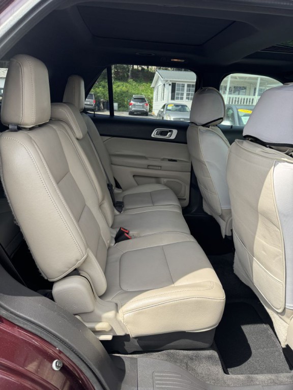 2011 Ford Explorer Image 21