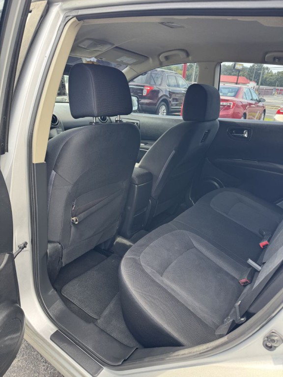 2015 Nissan Rogue Image 17