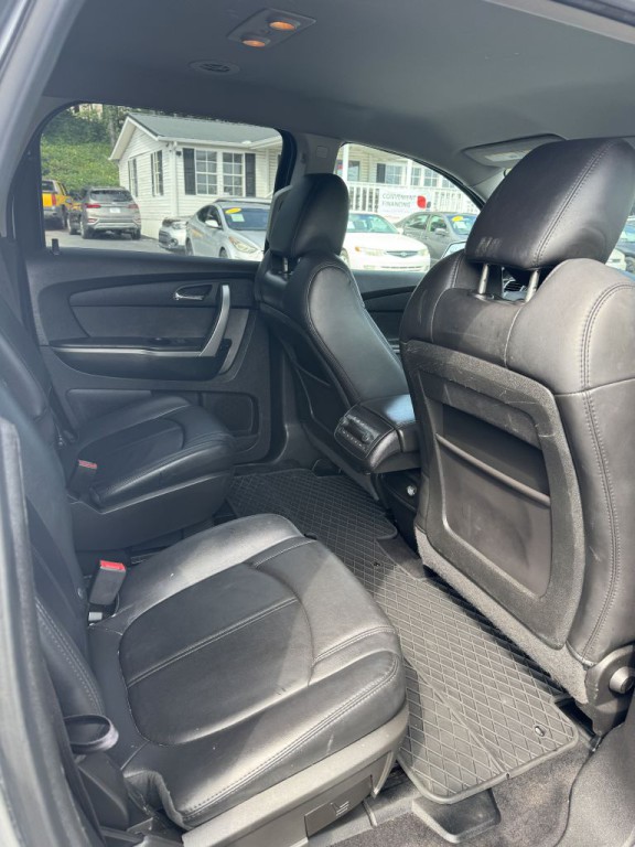 2012 GMC Acadia Image 16