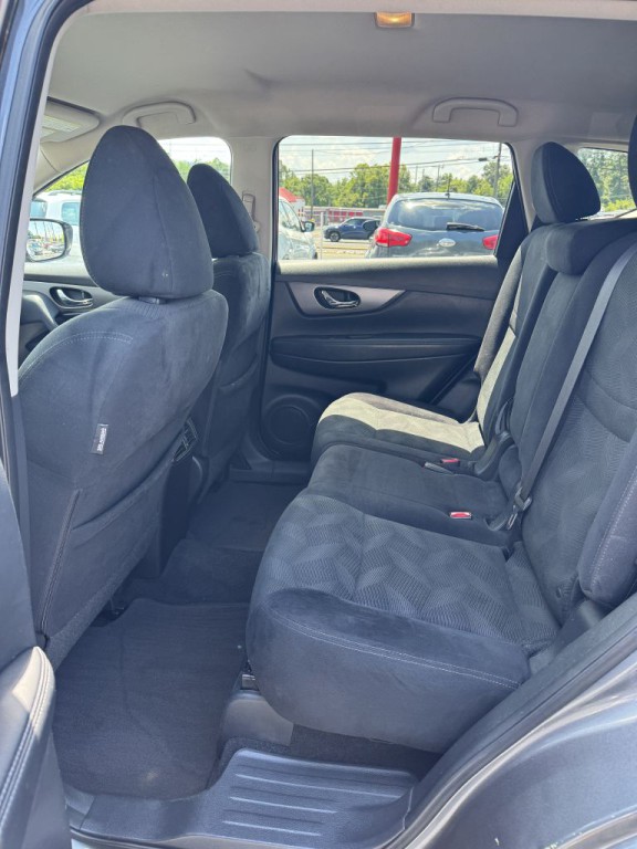 2015 Nissan Rogue Image 17