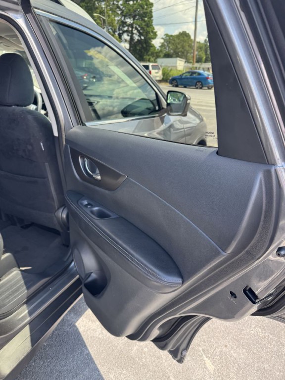 2015 Nissan Rogue Image 22