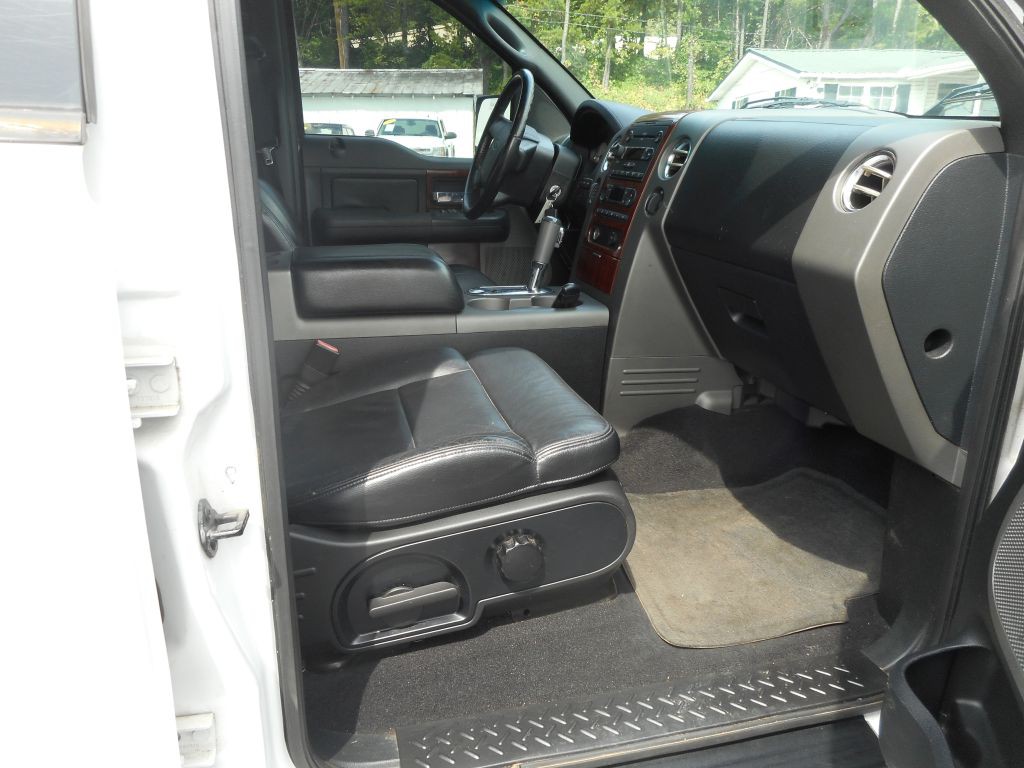 2005 Ford F-150 Image 12