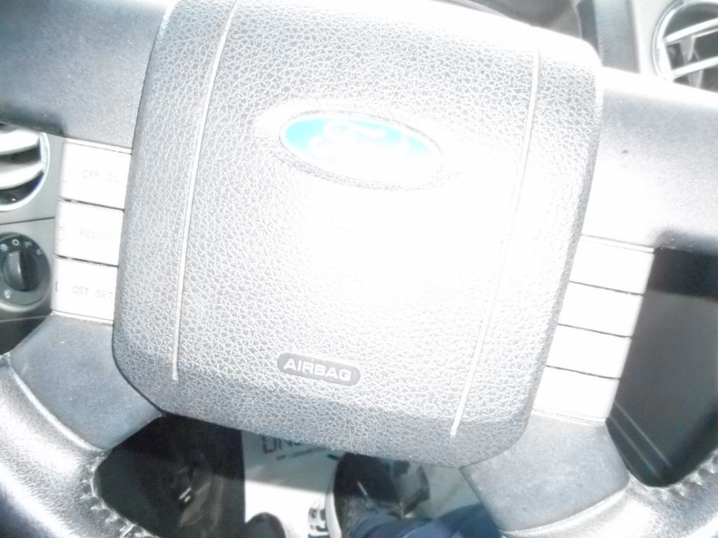 2005 Ford F-150 Image 17