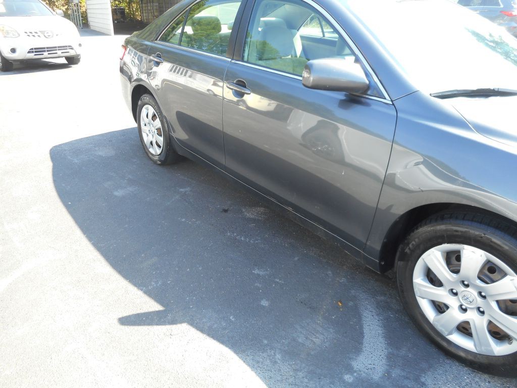 2010 Toyota Camry Image 3