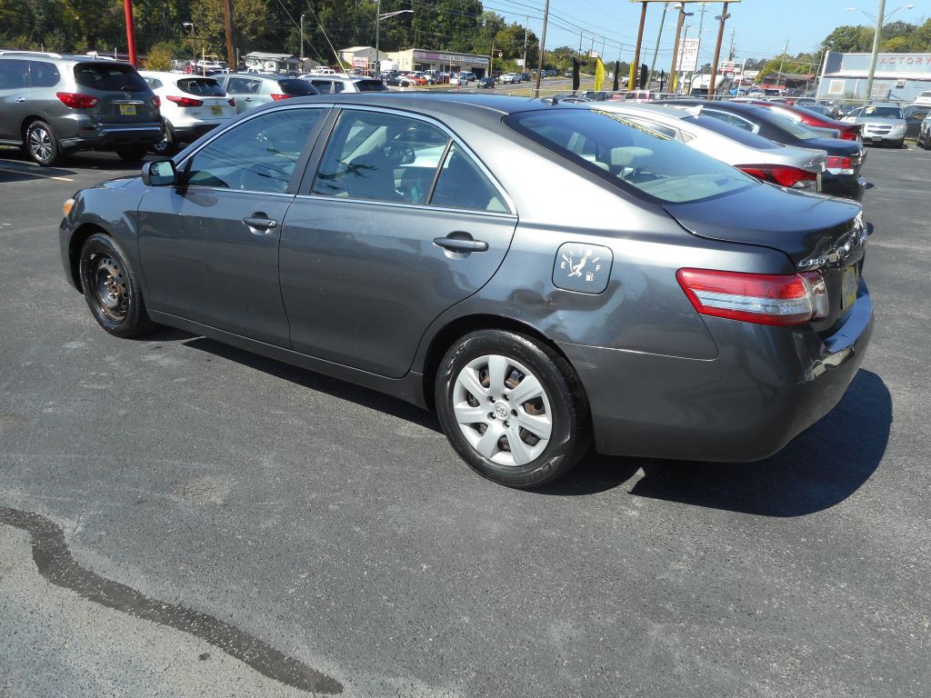 2010 Toyota Camry Image 5