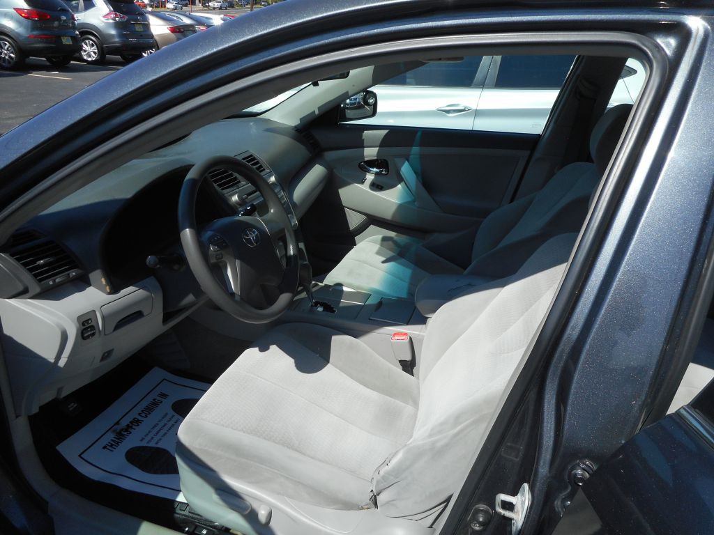 2010 Toyota Camry Image 8