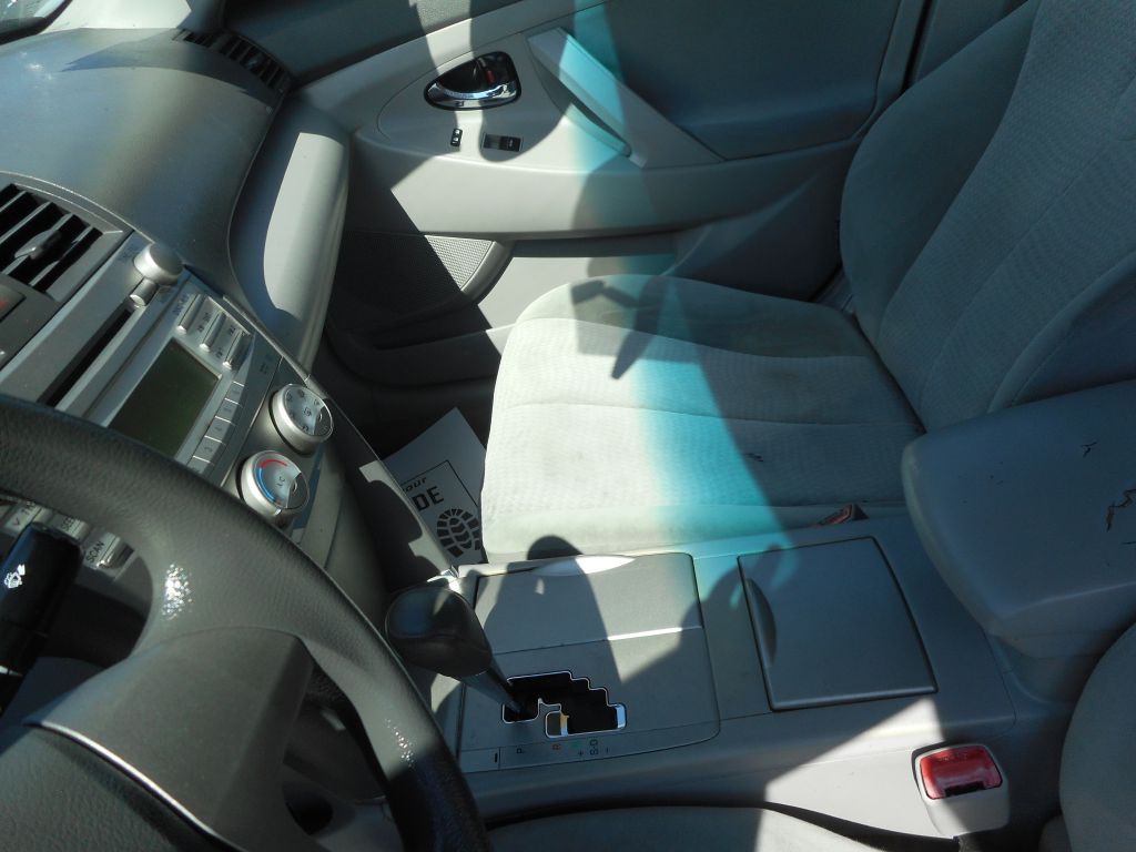 2010 Toyota Camry Image 10