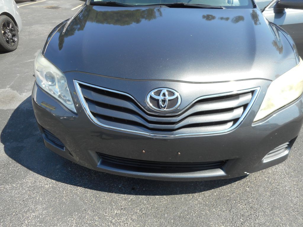 2010 Toyota Camry Image 12