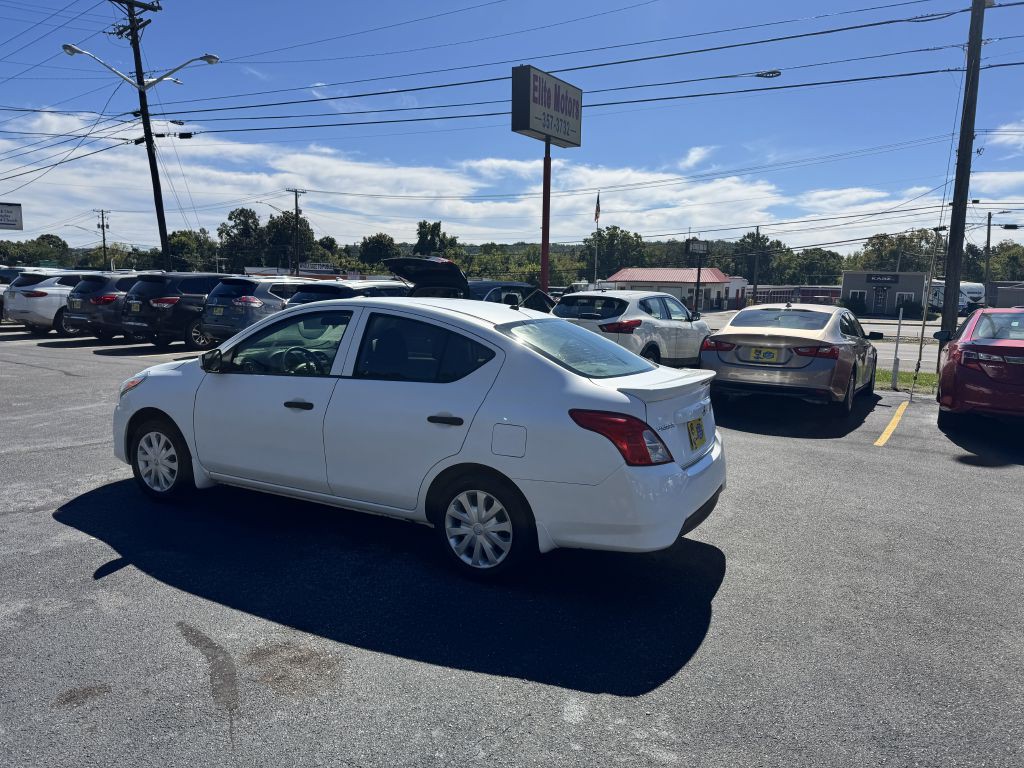 2019 Nissan Versa Image 6