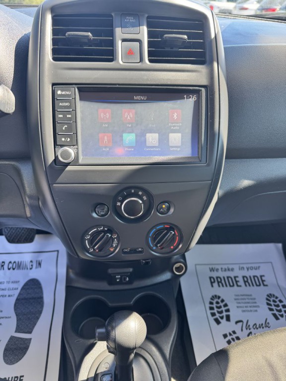 2019 Nissan Versa Image 12