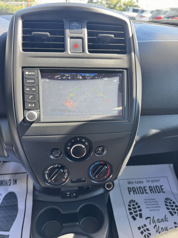 2019 Nissan Versa Image 13