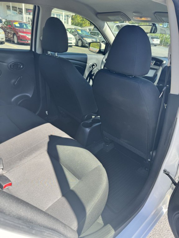 2019 Nissan Versa Image 23