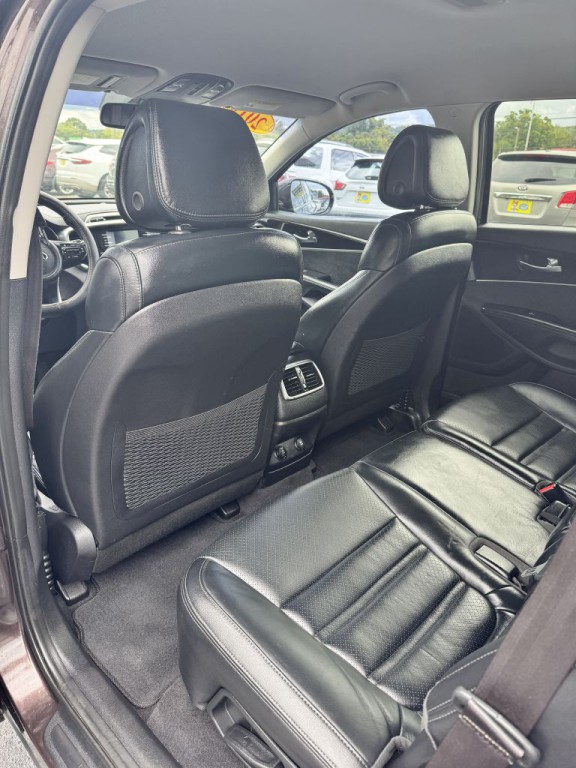 2016 Kia Sorento Image 18