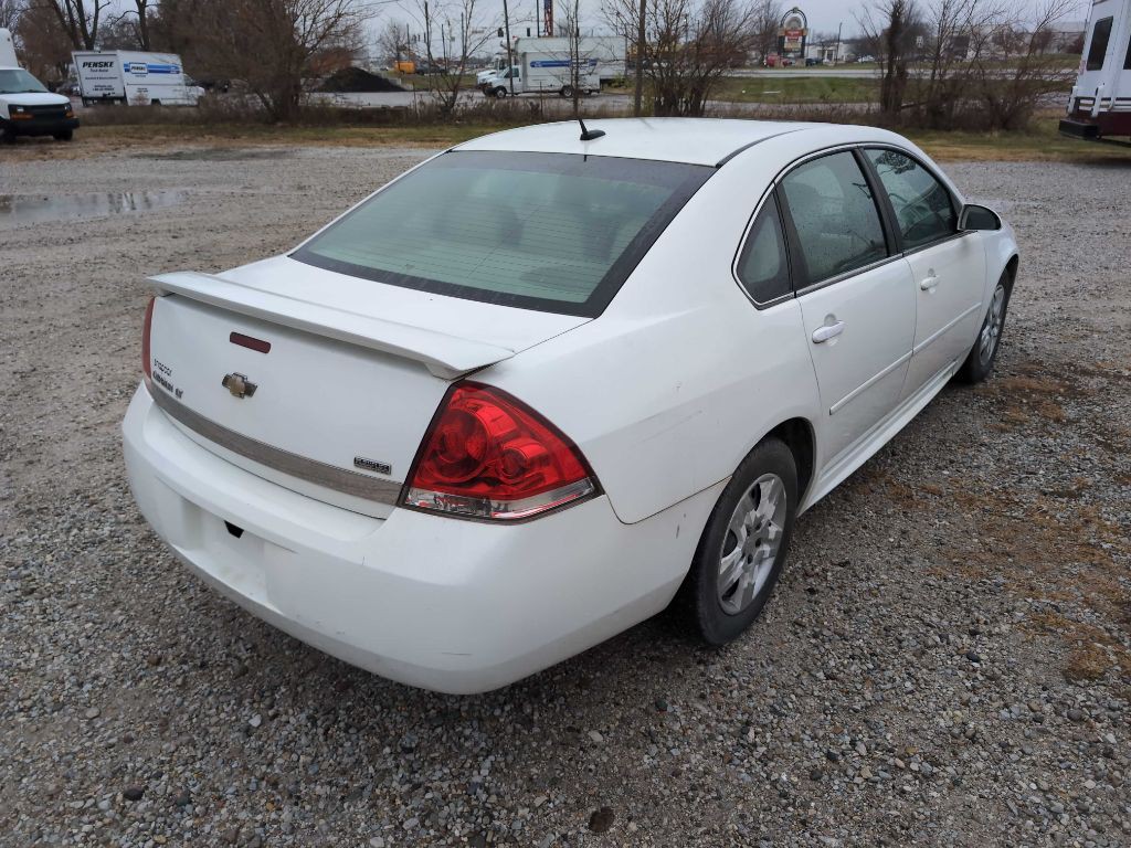 2011 Chevrolet Impala Image 2
