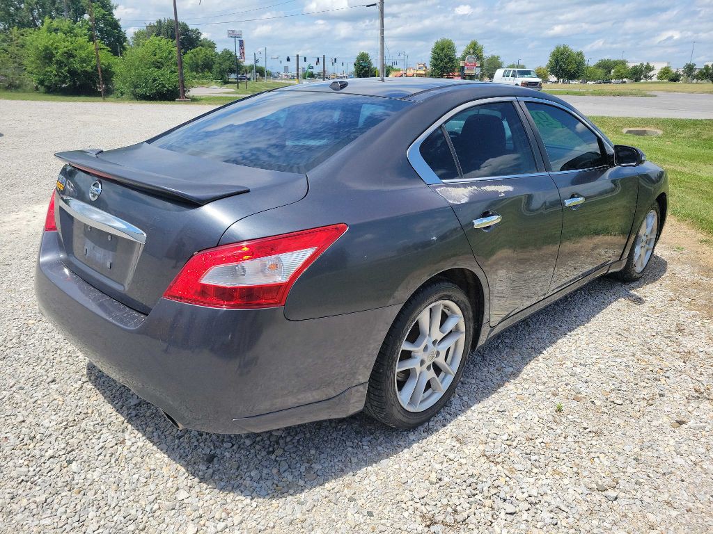 2011 Nissan Maxima Image 3