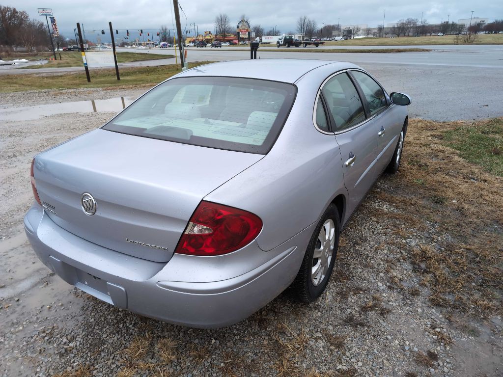 2005 Buick Lacrosse Image 3