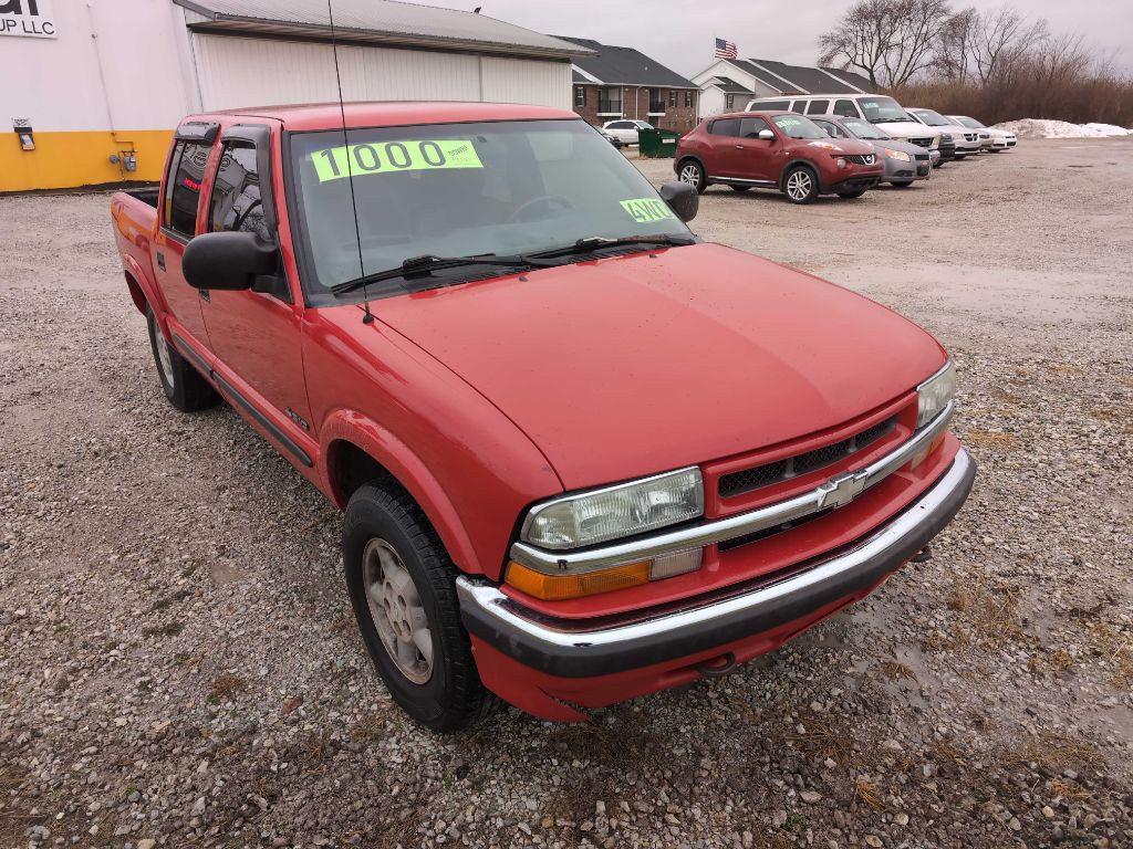 2002 Chevrolet S10 Image 3