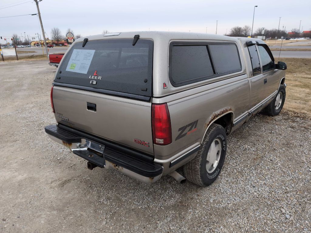 1999 GMC Sierra Image 3