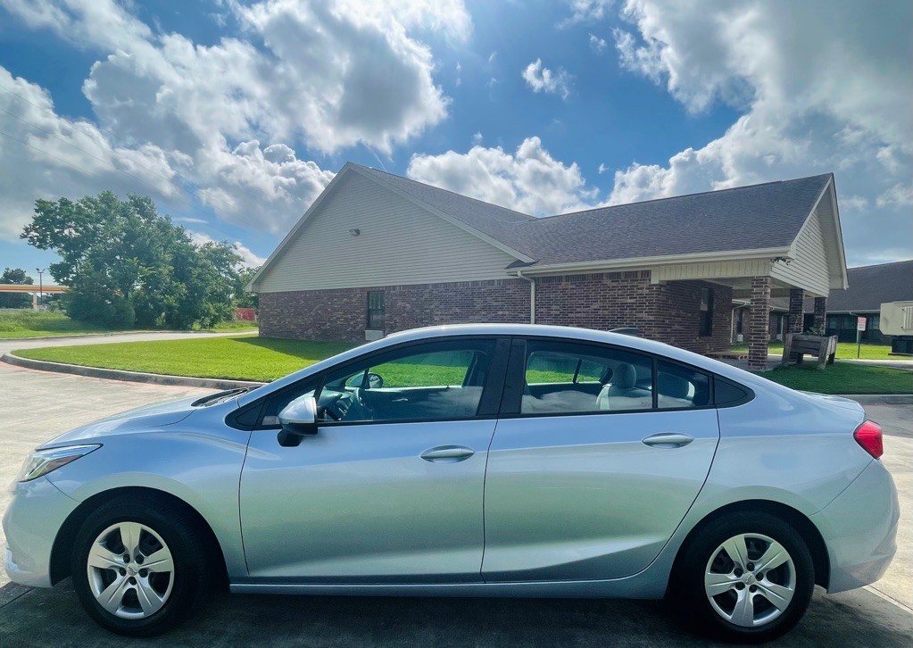 2017 Chevrolet Cruze Image 6