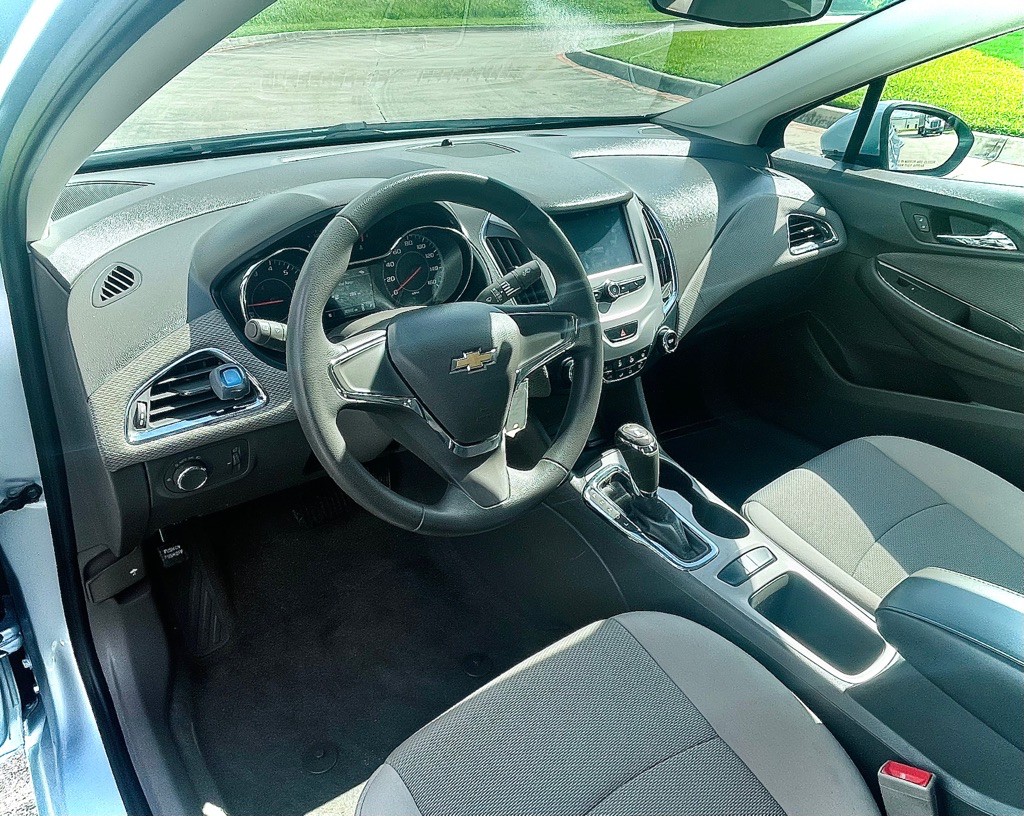 2017 Chevrolet Cruze Image 12