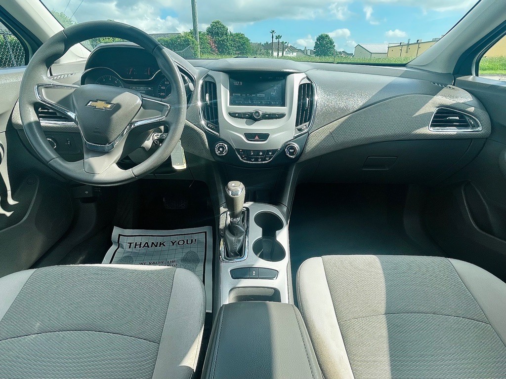 2017 Chevrolet Cruze Image 13