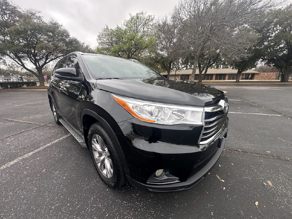 2014 Toyota Highlander Image 4