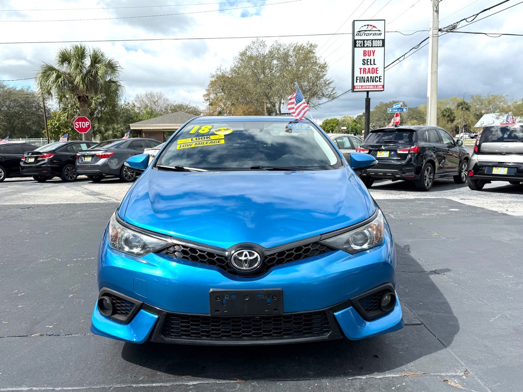 2018 Toyota Corolla Image 2