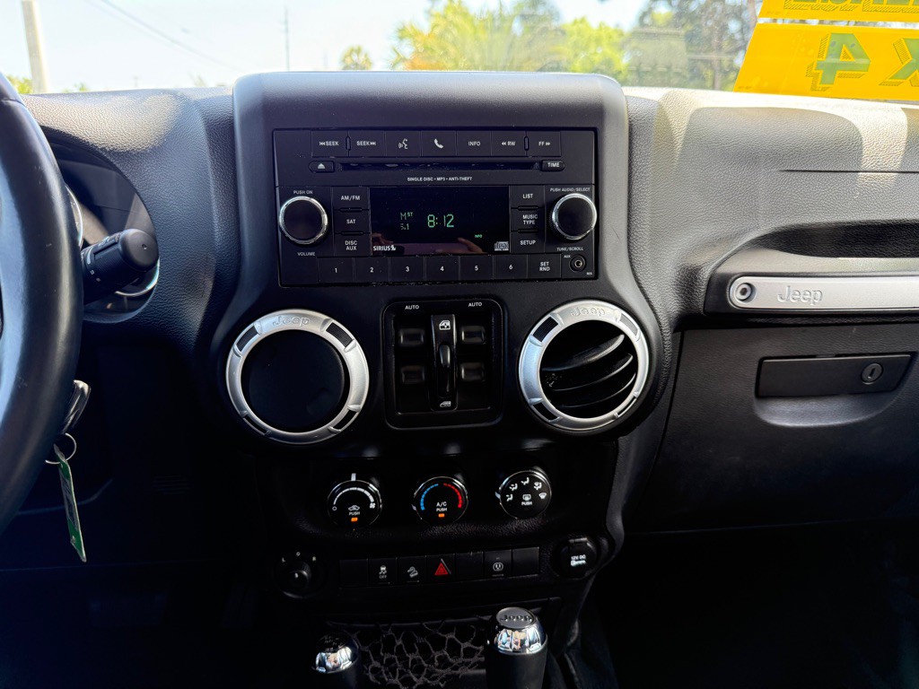 2015 Jeep Wrangler Unlimited Image 13