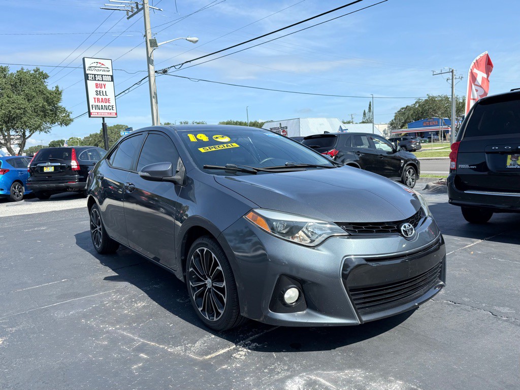 2014 Toyota Corolla Image 1