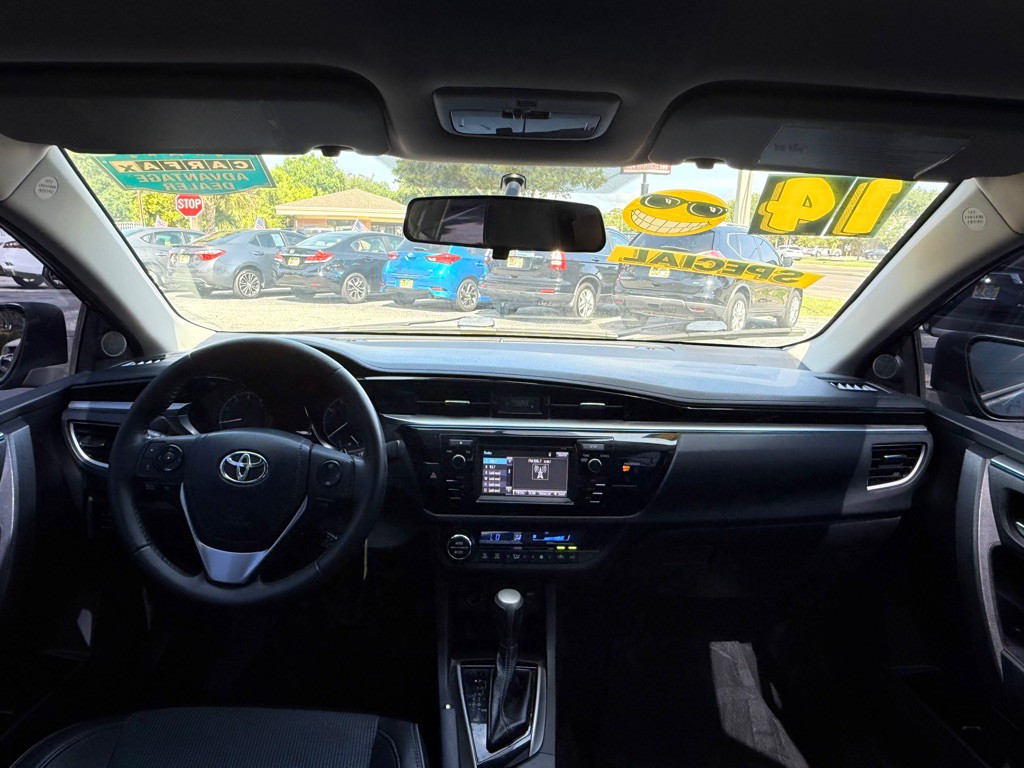 2014 Toyota Corolla Image 19