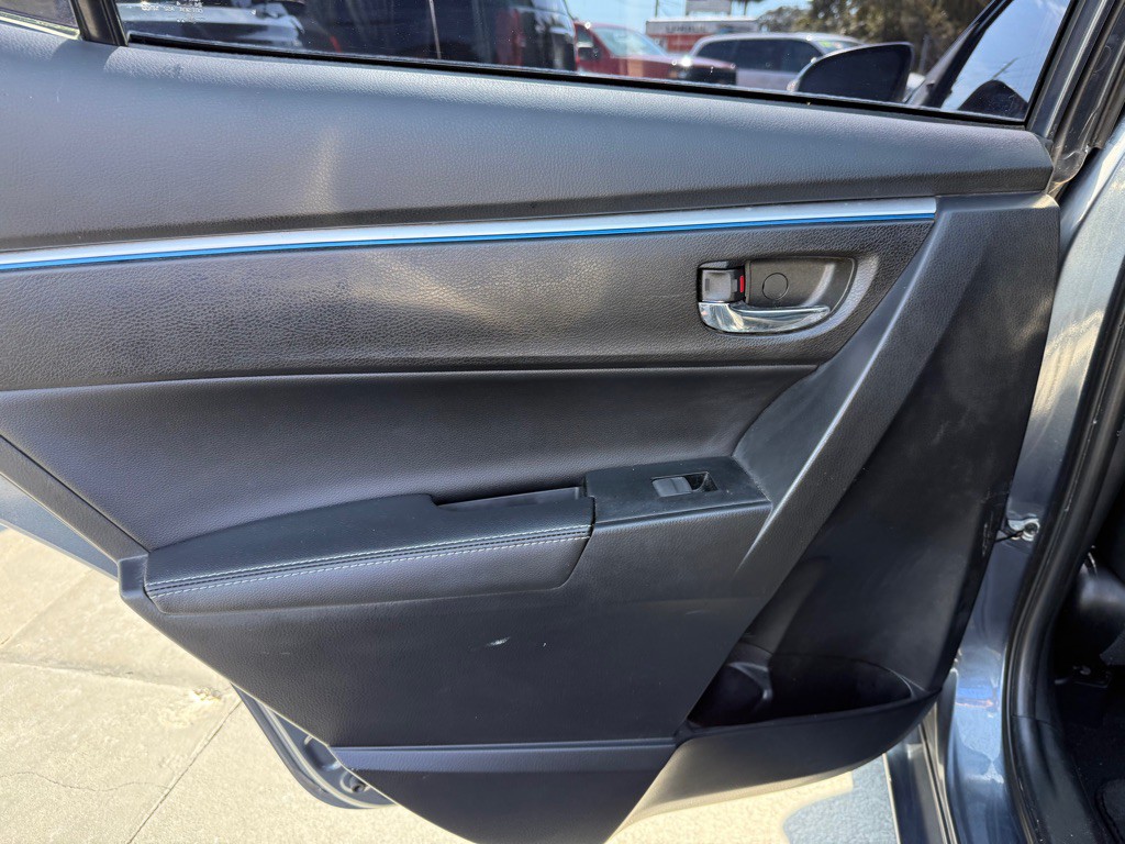 2014 Toyota Corolla Image 20