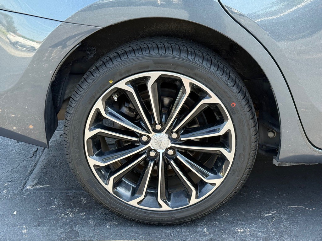 2014 Toyota Corolla Image 24